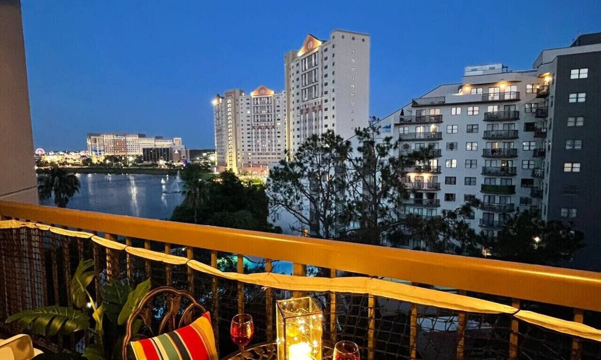 Southwest Orlando Condo | #1706 Lakeview 2/2 Condo I-Drive Universal/Disney