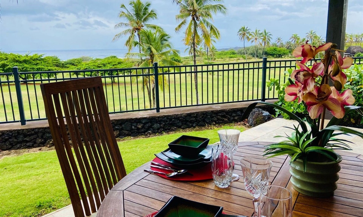 Punaluu Condo | #18 Near Volcano Park & Punalu`u Black Sand Beach- Na`alehu, HI