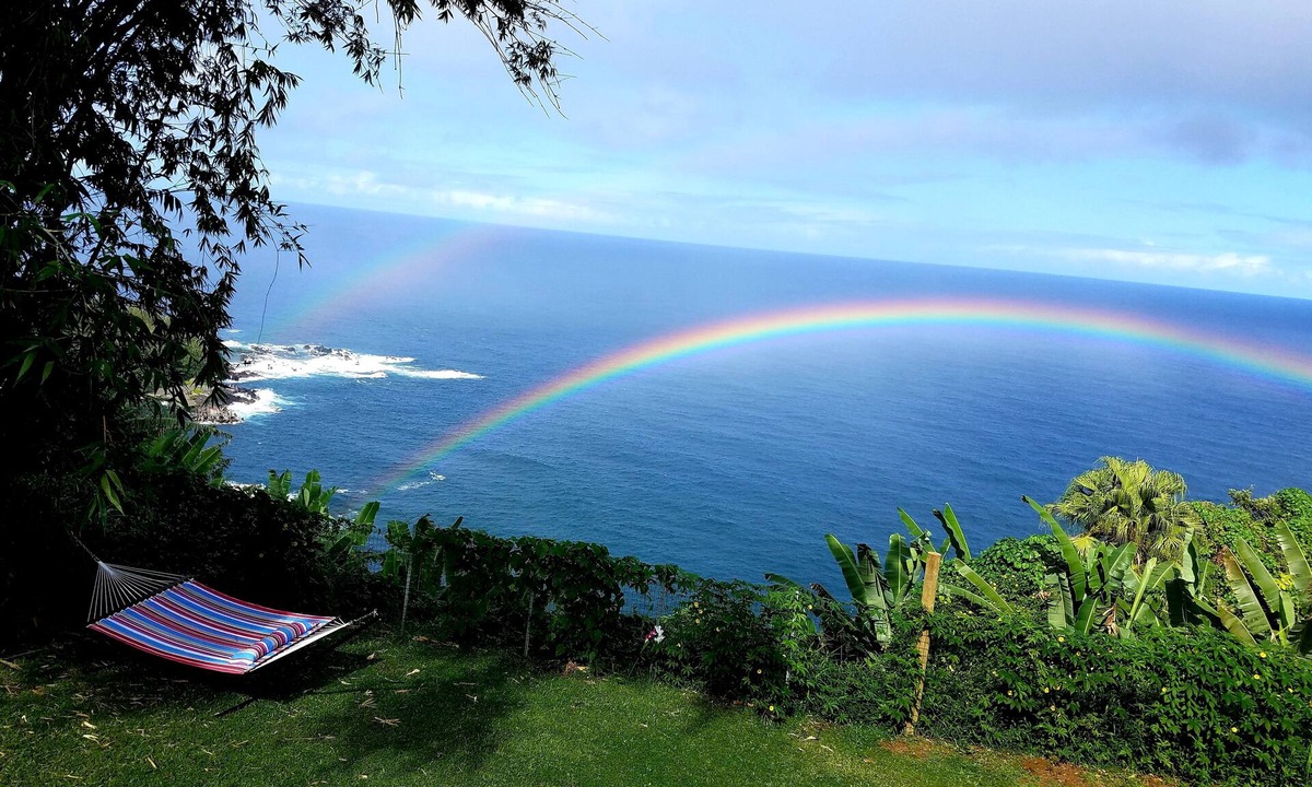 Laupahoehoe House | 2 Bedrooms/2 Bath Oceanfront Cliff House On Hamakua Coast