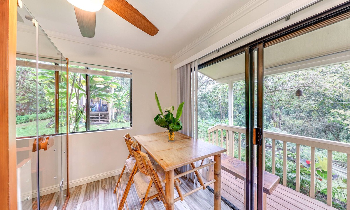 Princeville Condo | ~ 2 Mi to Beach: Princeville Condo w/Private Deck
