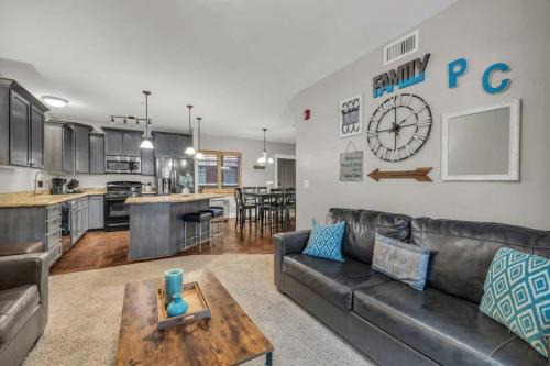 Bear Hollow Village House | 3BD Olympic Park Condo on FREE Shuttle Line