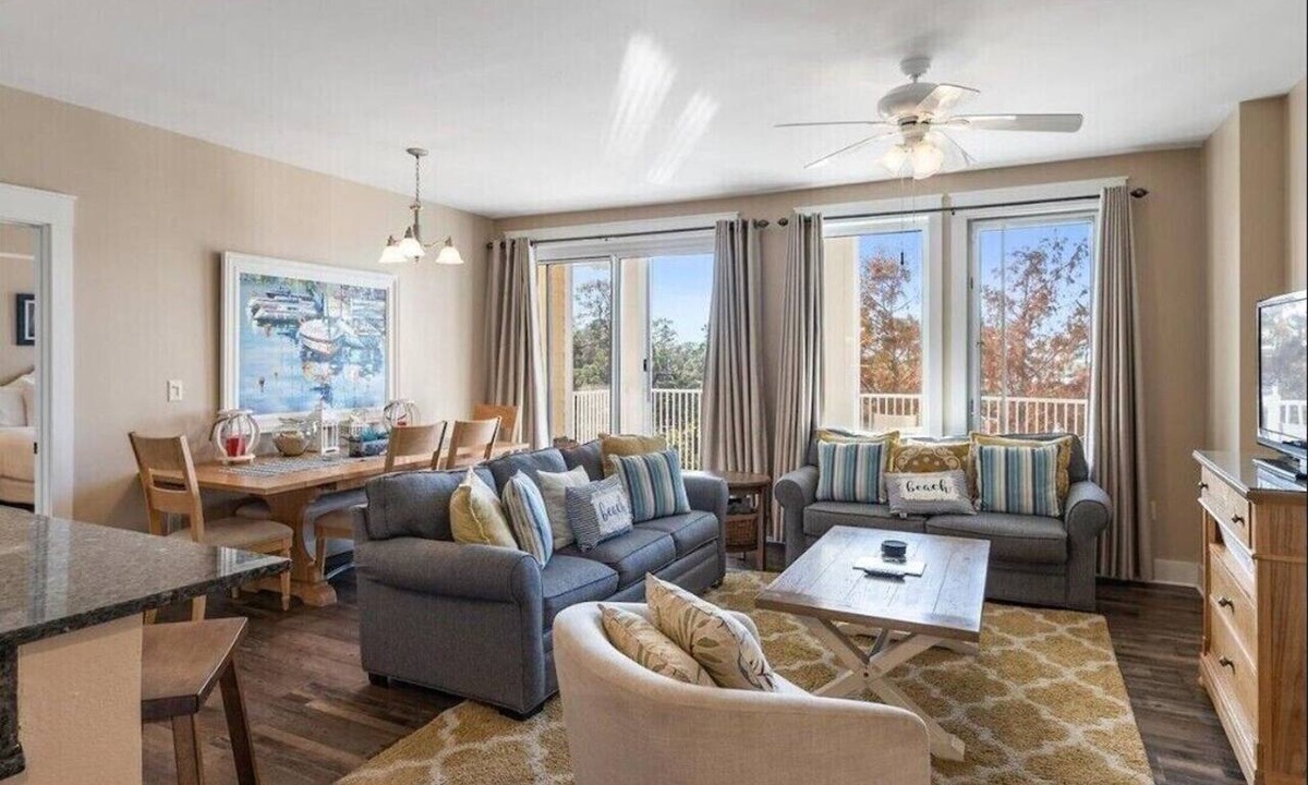 Baytowne Wharf Condo | 3BR/3BA In Sandestin's Baytowne Wharf- Great Balcony View!