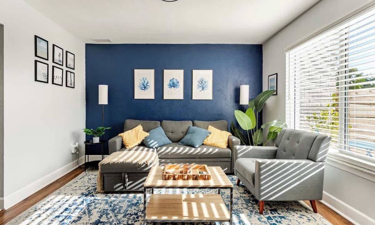 Cape Caneveral Beach Gardens Condo | A+ Location~ Backyard~ BBQ~ 1 GIG wifi~ Beach 5 mins