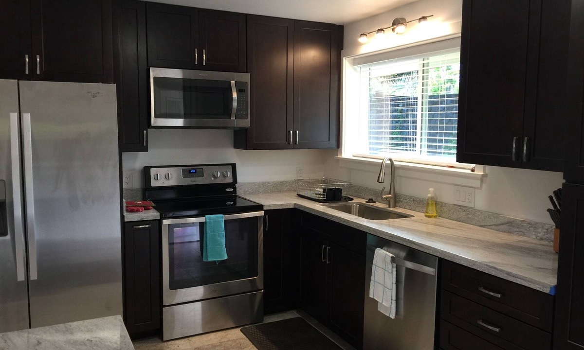 Keaukaha Hotel | Aarons Cottage