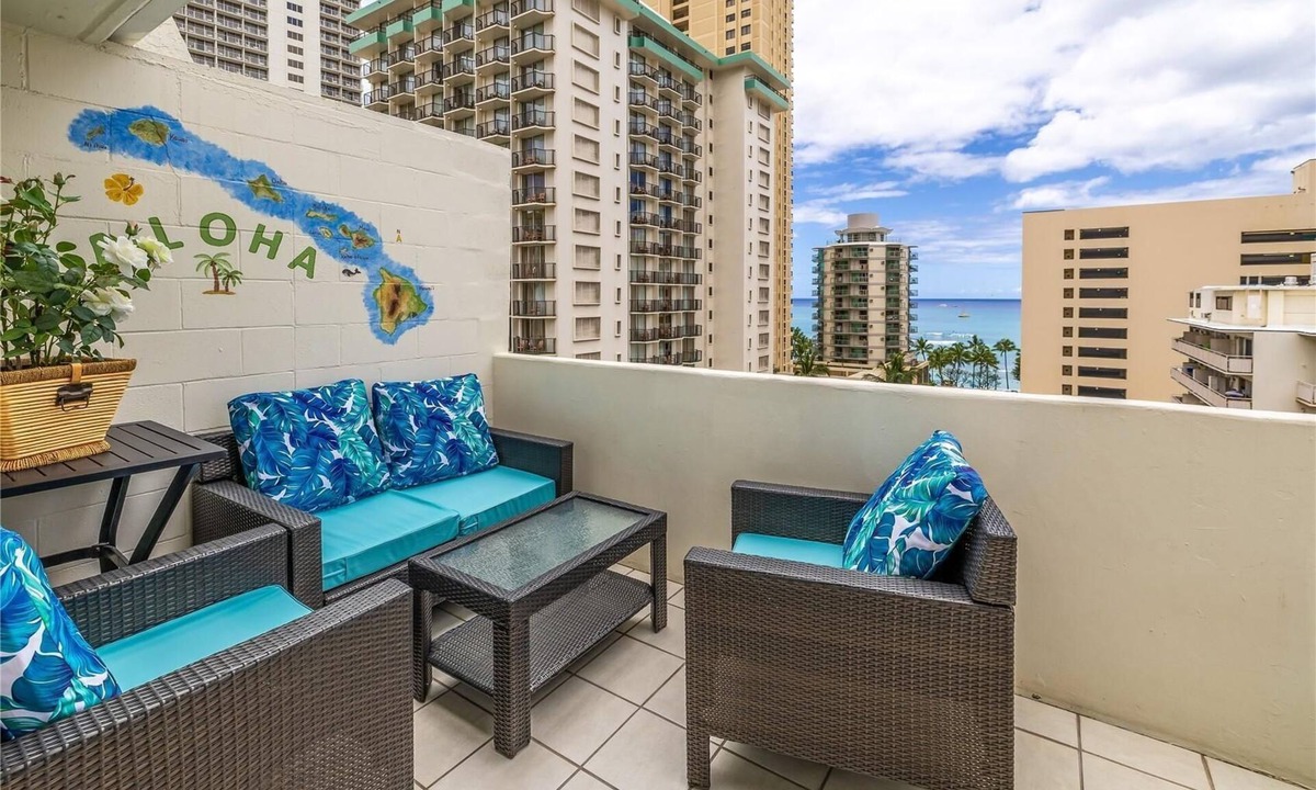 Waikiki Condo | ALOHA-WAIKIKI BEAUTIFUL OCEAN PENTHOUSE 1BR