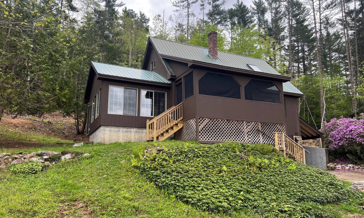 Caratunk House | Awesome house in Kennebec Valley. Dog Friendly! OUTDOOR FUN! w-Wifi!