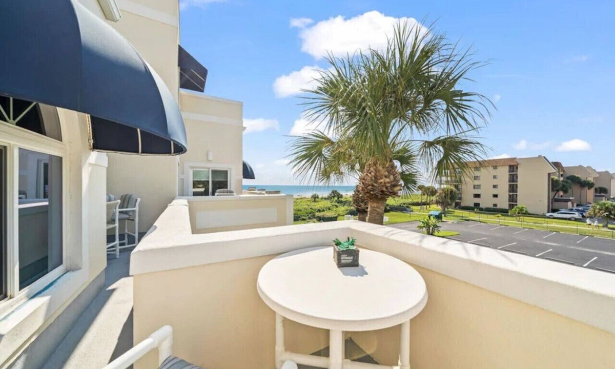 Port Canaveral Condo | Beach Blast Loft! Penthouse Condo, ocean view, steps to the beach