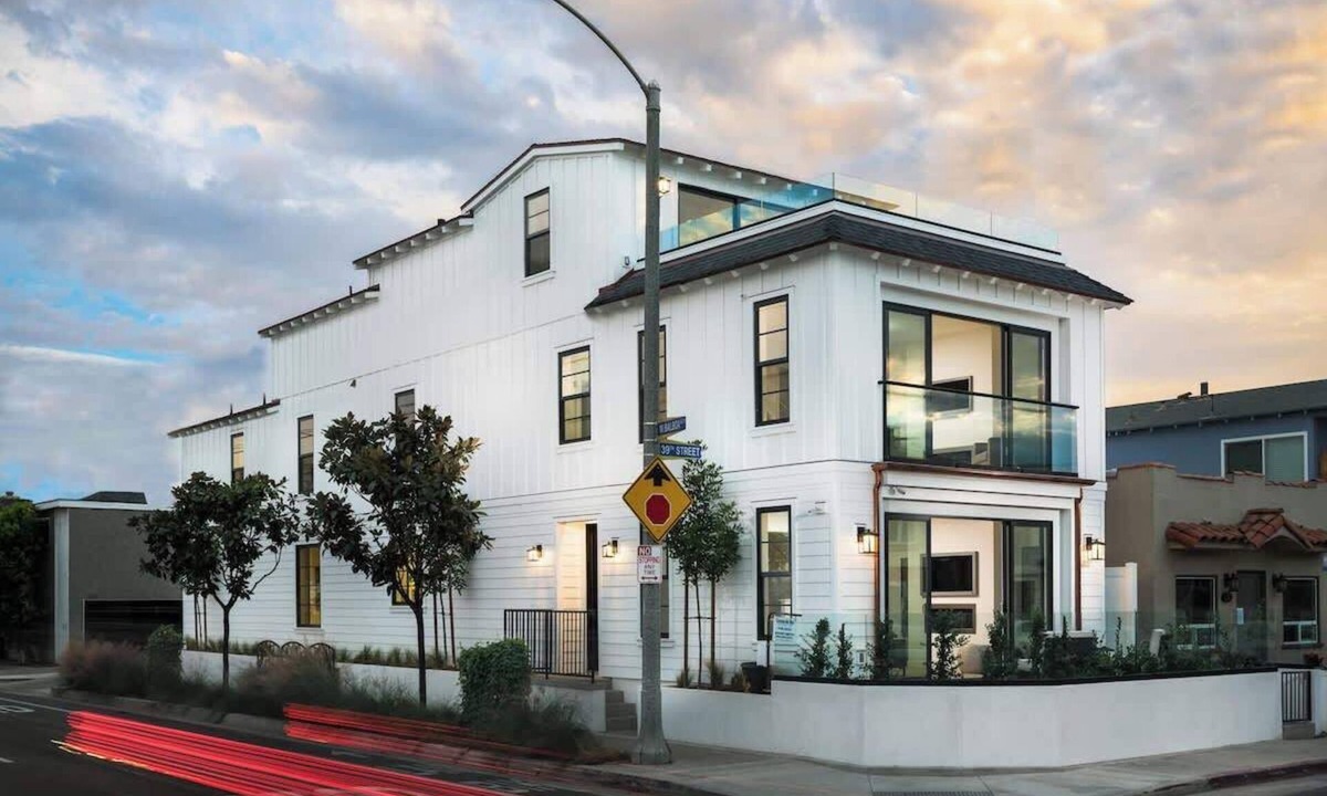 West Newport House | Beachside Retreat with Rooftop Deck and Ocean Views