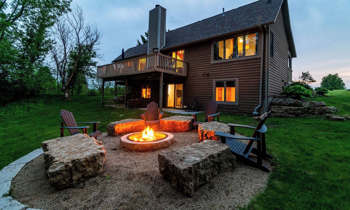 The Galena Territory House | Beautiful Bluebirds and Star Studded Skies Surround! EV Charge/Pet Friendly!