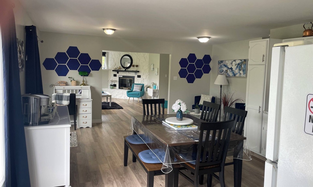 Charlotte's Shore Apartment | Beautiful, cozy, spacious suite located central PEI. 3 bedrooms 4 beds.