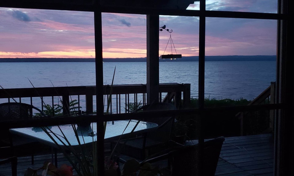 Town of Torrey Cottage | Beautiful Views, Sunrises, Dog Friendly, Comfortable!