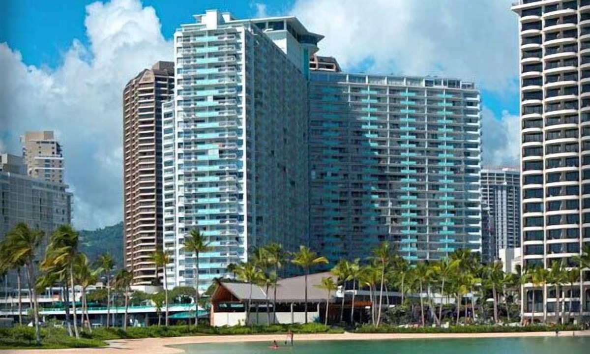 Waikiki Condo | Beautifully Remodeled 2 Bedroom Waikiki Condo - Sleeps 6!