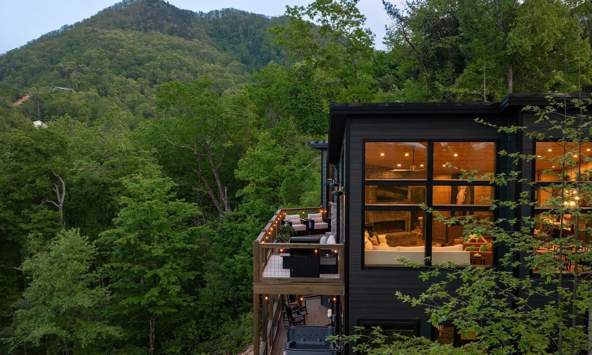 Wears Valley Cabin | Best Views Indoor Pool Hot Tub Romance