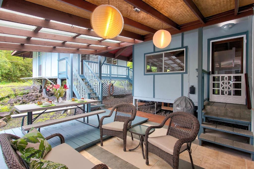 Keaau House | Big Island Bali Hideaway home