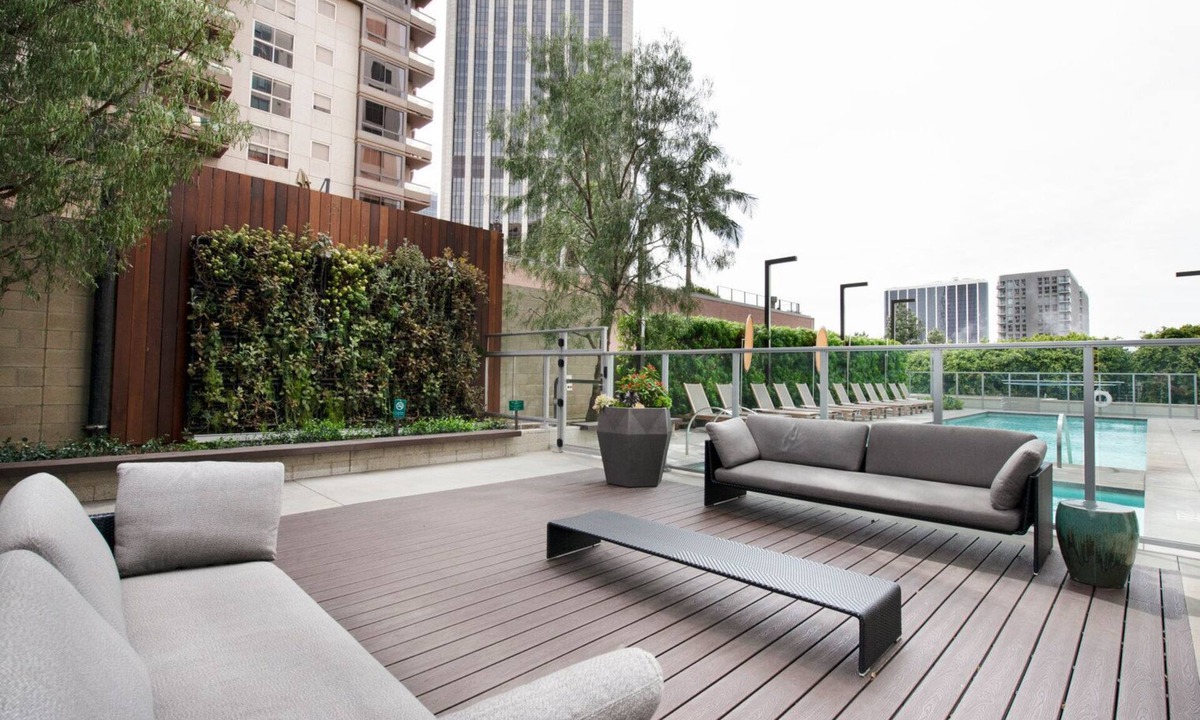 Bunker Hill Apartment | Bright 1BR Downtown, w/ Pool+Spa, near Disney Hall by Blueground