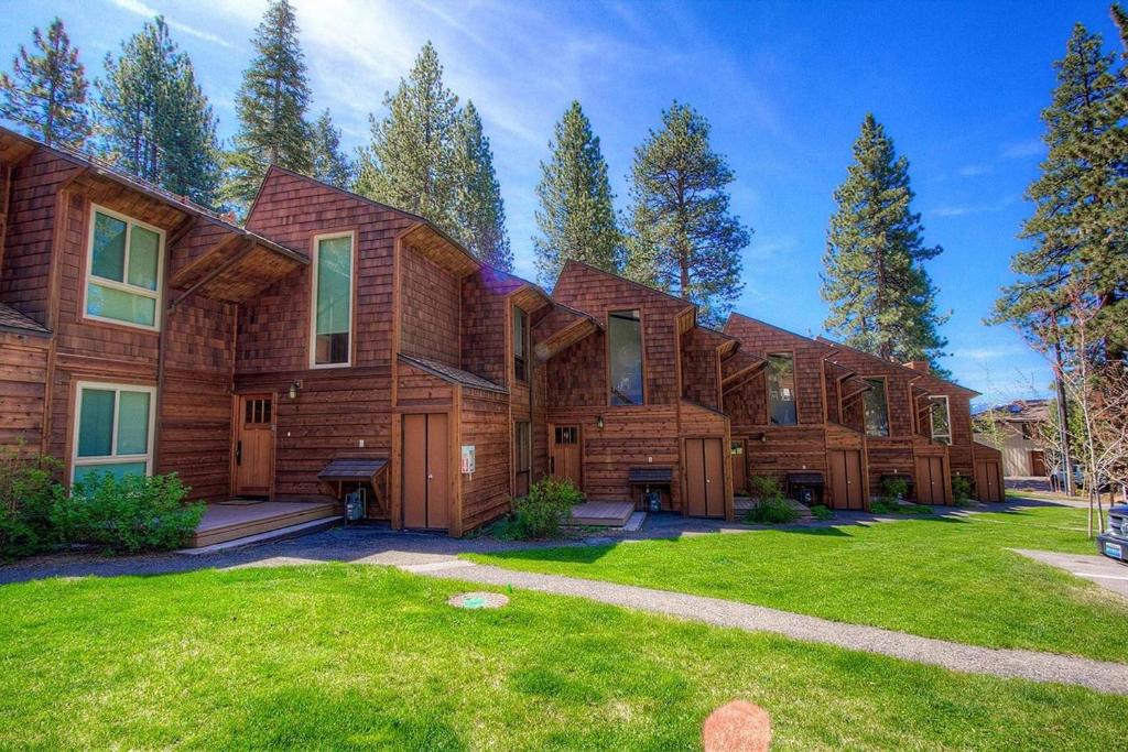 Brockway House | Brockway Beachside Bungalo by Lake Tahoe Accommodations