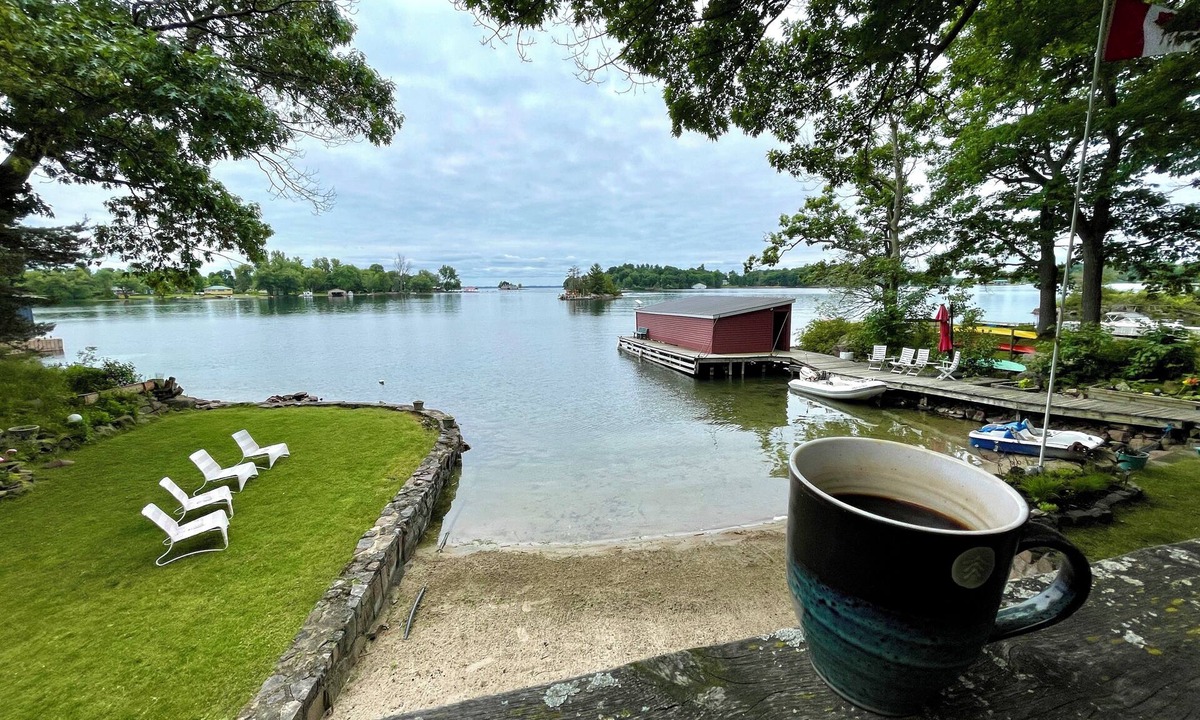 Leeds and the Thousand Islands Cottage | 1000 Islands Cottage Rental with sandy beach and amazing view. Boat access only