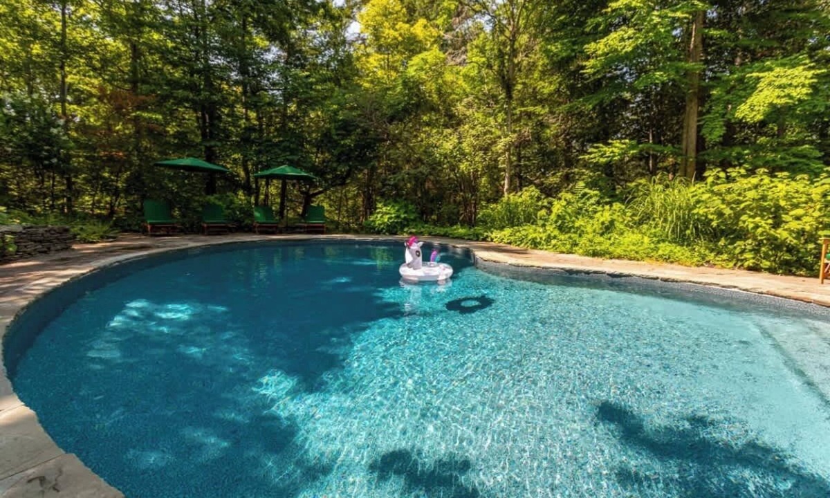 Rhinebeck House | Cardinal Crossing - Stylish & Spacious Hudson Valley Getaway with Heated Saltwater Pool