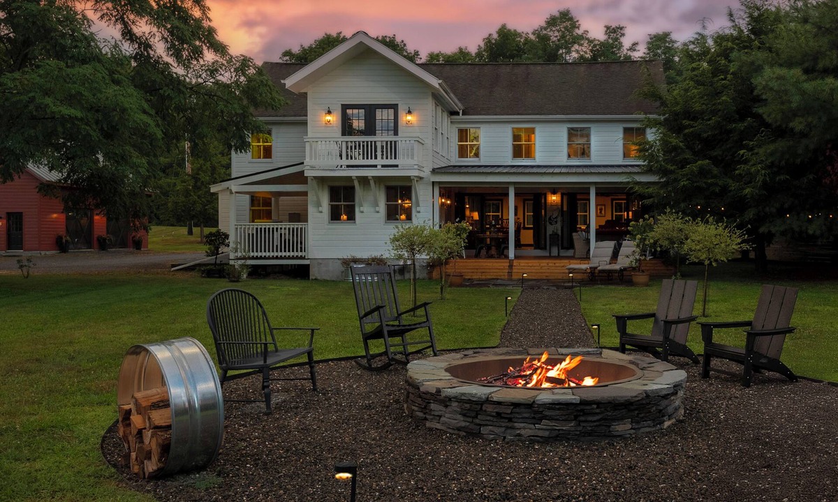 Leeds House | Catskills Farmhouse + Barn Suite + Mins to Hudson | Farmhouse at Leeds