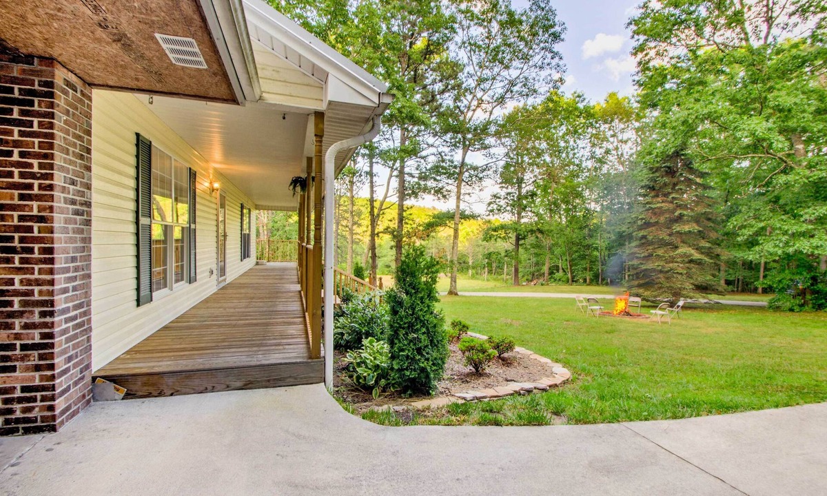 Cedar Mountain Cottage | Cedar Mountain House on 12 Acres - Near Trails!