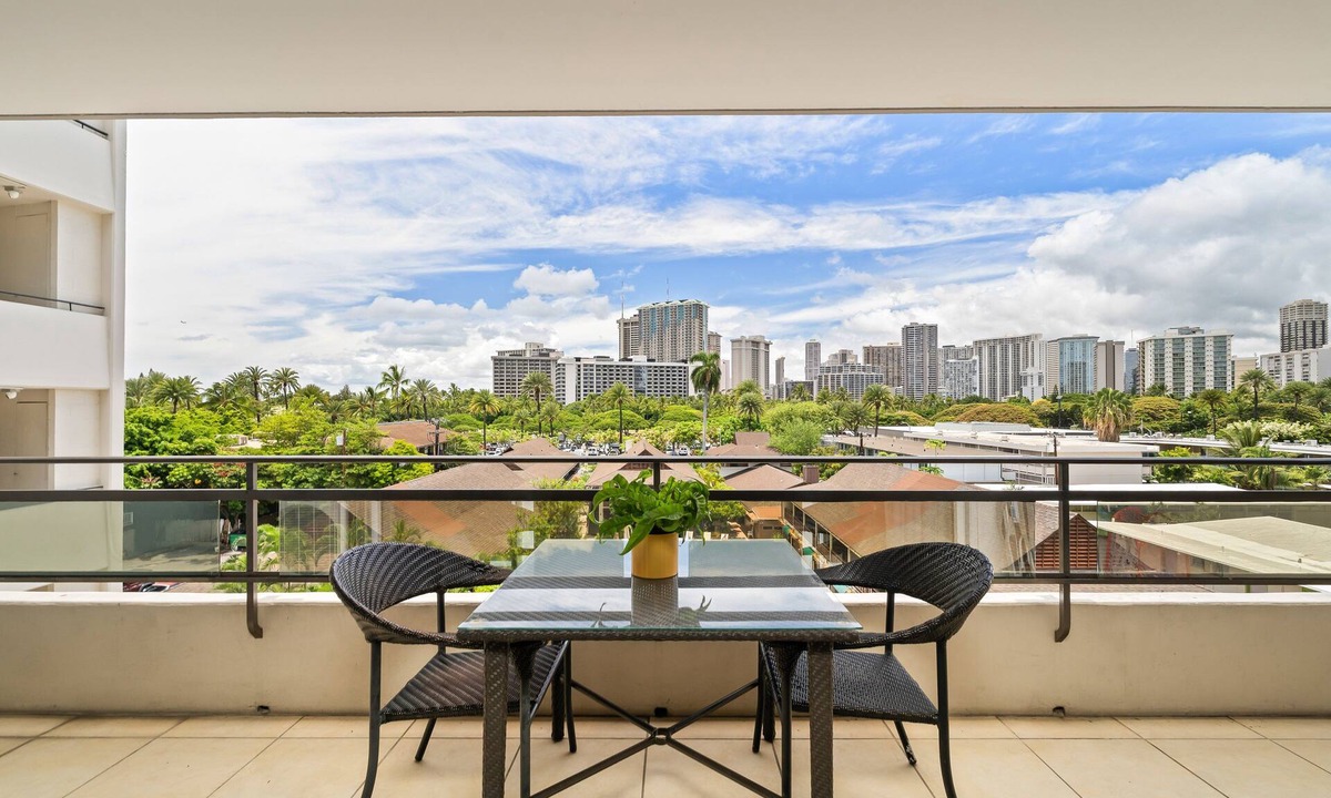 Regency Beachwalk | Waikiki