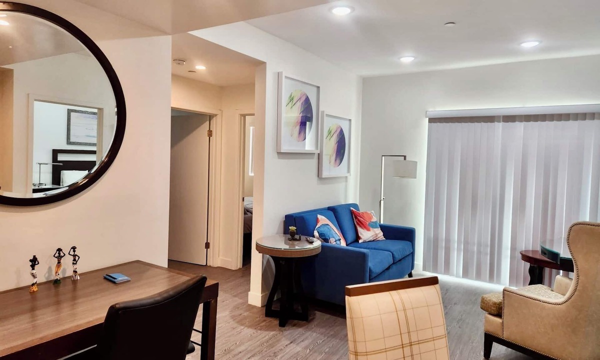 Pico-Union Apartment | Charming 2BR Suites Stylish Stay in Beautiful Los Angeles