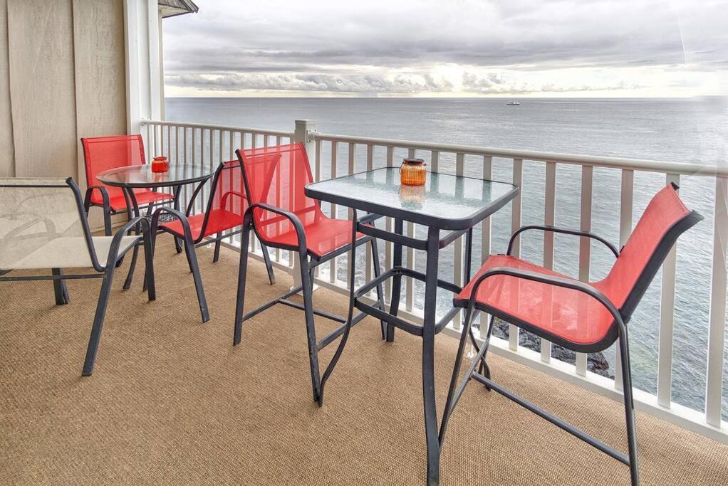 Kailua-Kona House | Classic Hawaiian Oceanfront Condo with Top Location - Hale Kona Kai 413 by Casago Kona