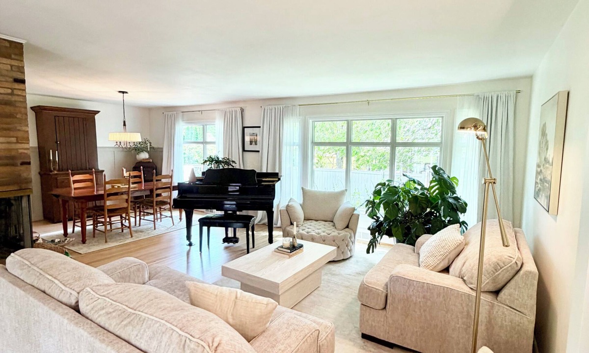 Pittsford House | Clean and Convenient 4-bedroom house in Pittsford!