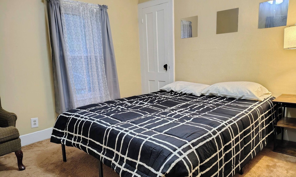 Binghamton House | Comfy and cozy 2-bedroom house with ACs, full kitchen, easy ride to BU, downtown