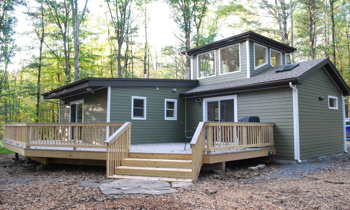 Woodstock Cabin | Contemporary, Secluded Cabin in the Heart of Woodstock W/Fireplace & Hot Tub
