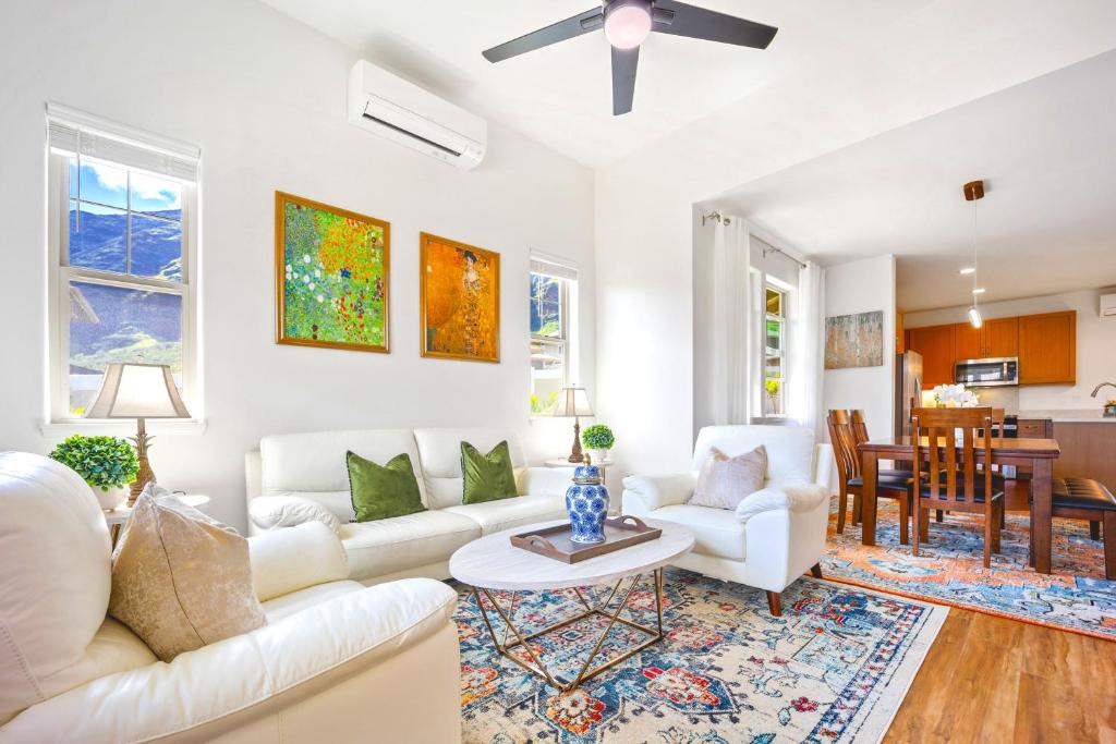 Makaha Valley House | Cottage Nene - Mountains, Beaches, Tropical Garden, Pool & Gym
