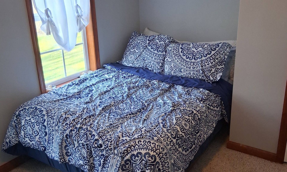 Fox Hill - Grandview House | Country Coastal is a renovated and spacious farmhouse with coastal charm.