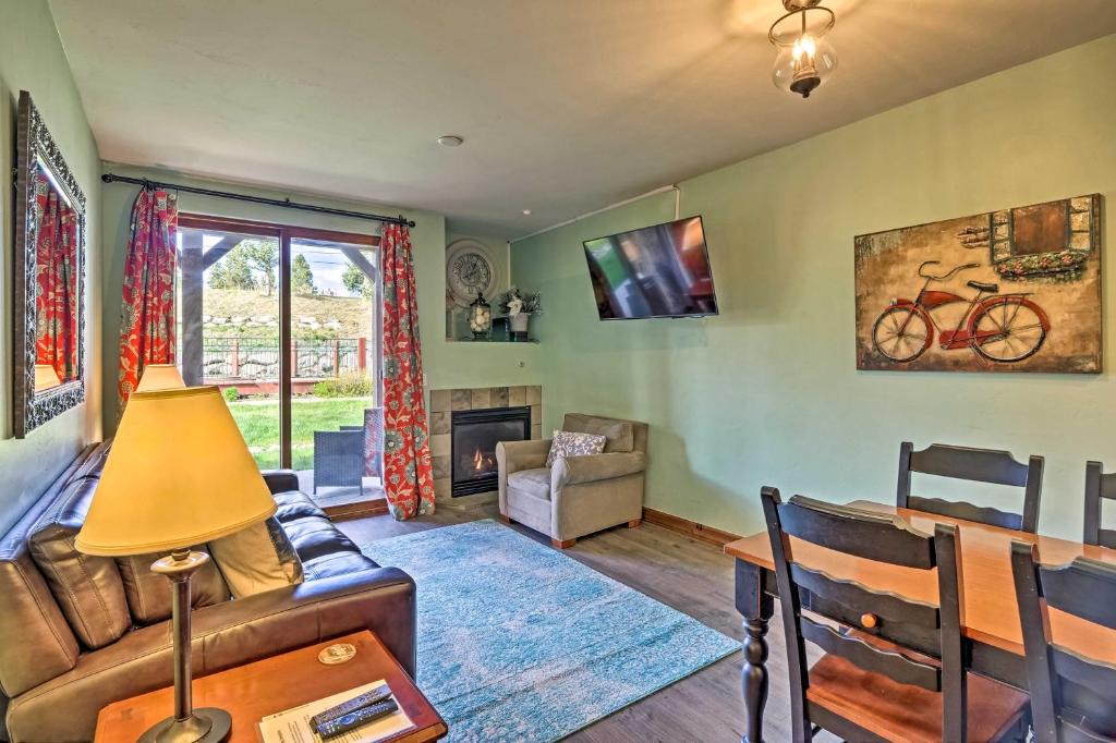 The Highlands House | Couple's Ski Condo: 1 Mi to Breckenridge Golf Club