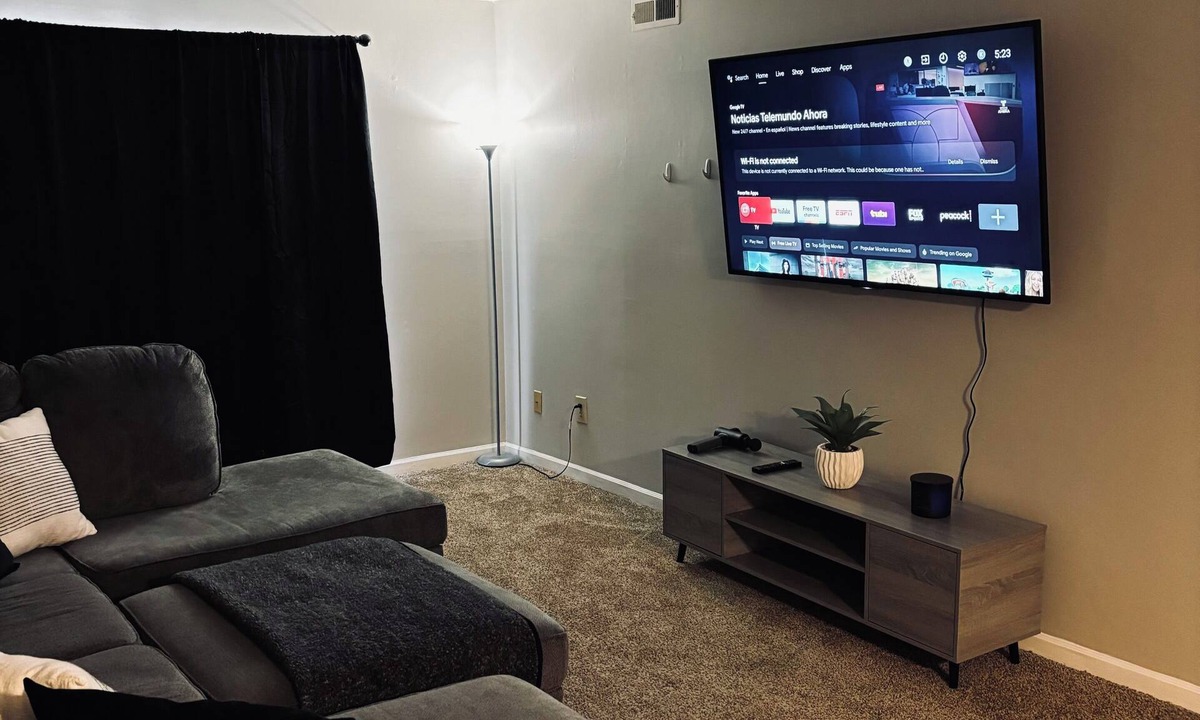 Georgetown Apartment | Cozy 1-bedroom apartment, 6 min drive to notre dame university.
