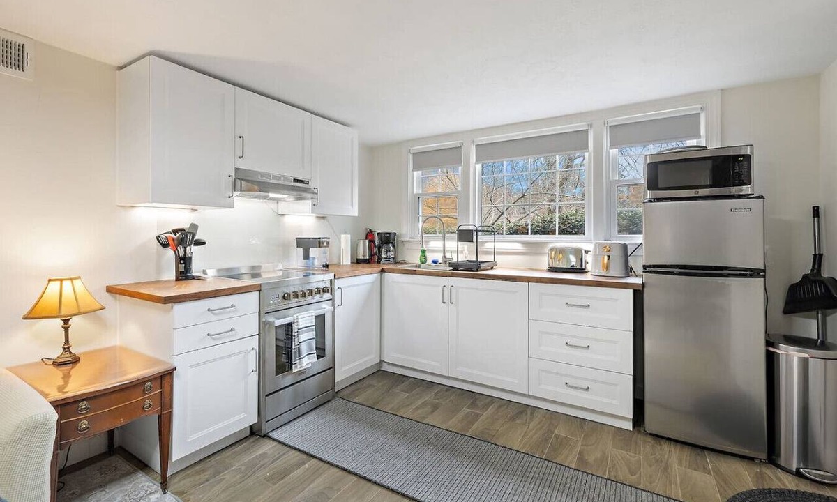 Briarcliff Heights Apartment | Cozy 1BR Near Emory + VA | Pet-Friendly Stay