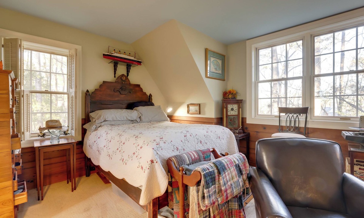 Mount Paran - Northside Apartment | Cozy Studio on 7 Acres: 11 Mi to Dtwn Atlanta!