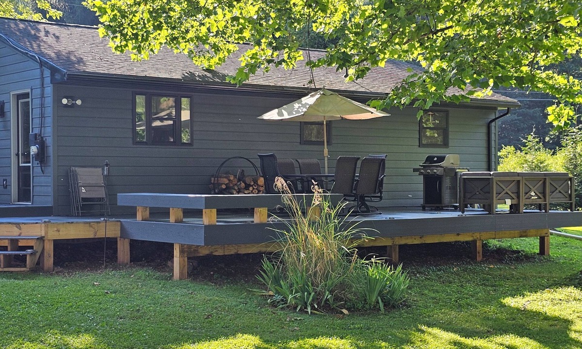 Farrandsville Cottage | Creekfront Cottage in the heart of Waterville