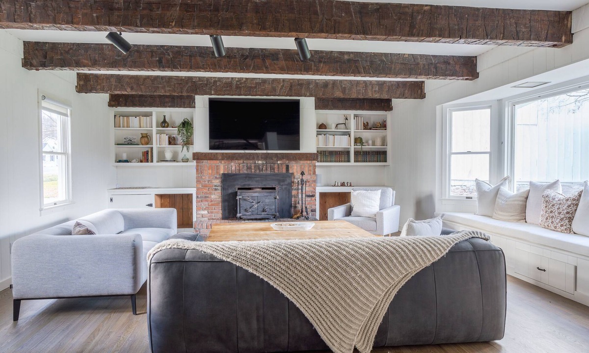 Westtown House | Creekside Farmhouse: Restored Farmhouse with Private Pond & Hot Tub