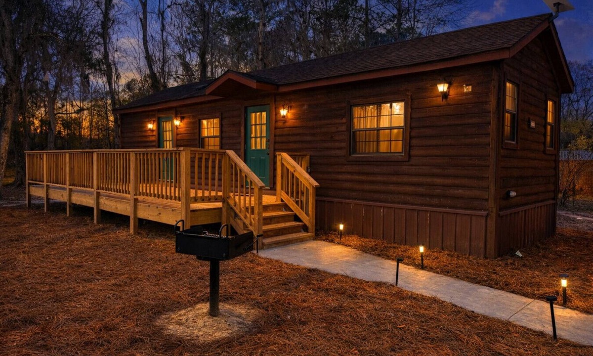Callahan Cabin | Disney Fort Wilderness Cabin – The Outpost (30 mins from Beach)