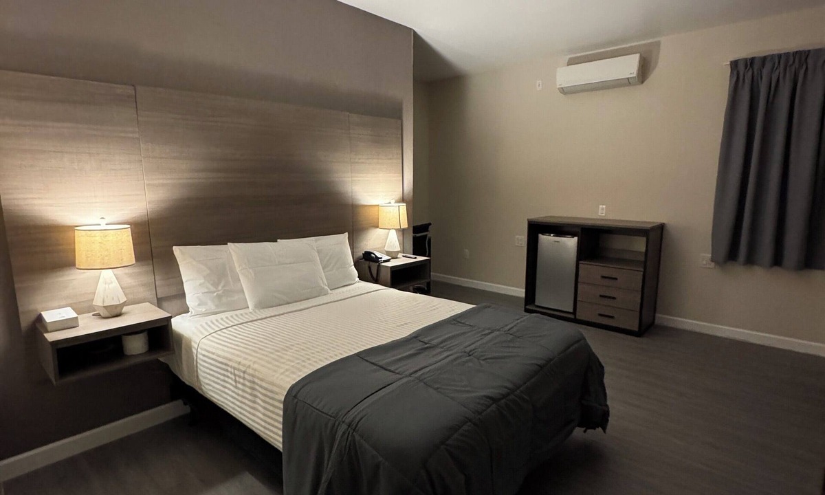 South Side Hotel | Dream Hotel Bronx