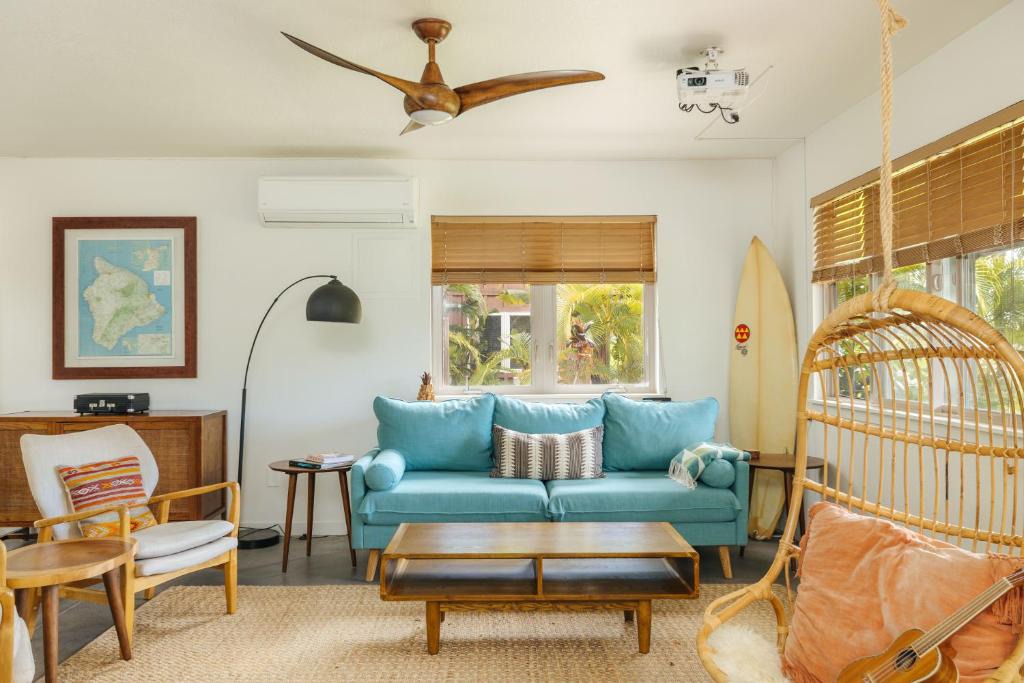 Kailua-Kona House | Earthy Beach House