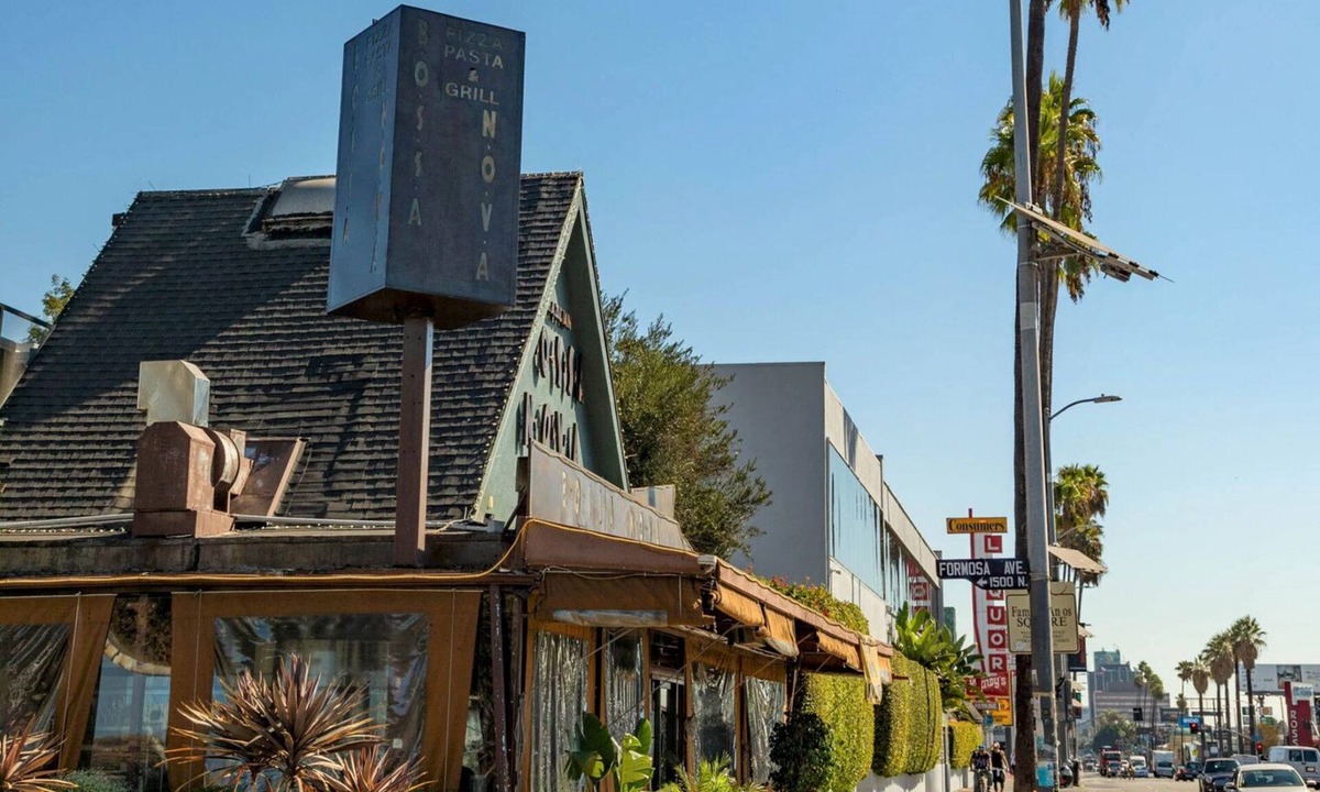 Hollywood Apartment | Elegant Hollywood 1BR w/ Pool, walk to metro, restaurants, by Blueground
