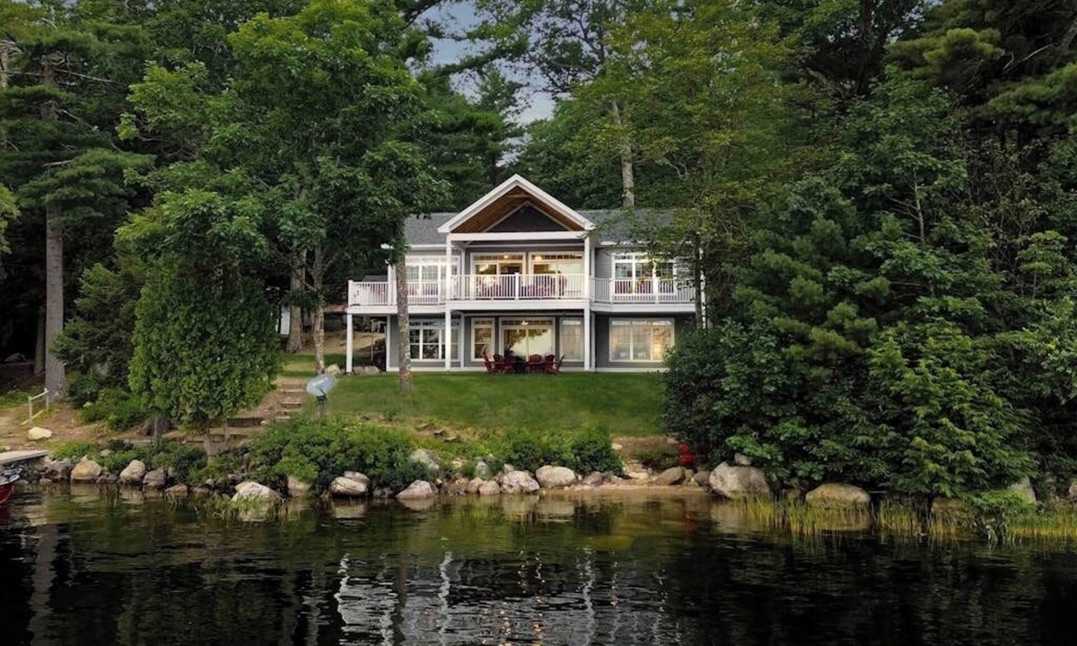 Orland House | Elegant lakefront home near Bar Harbor & Acadia with modern kitchen, lake views
