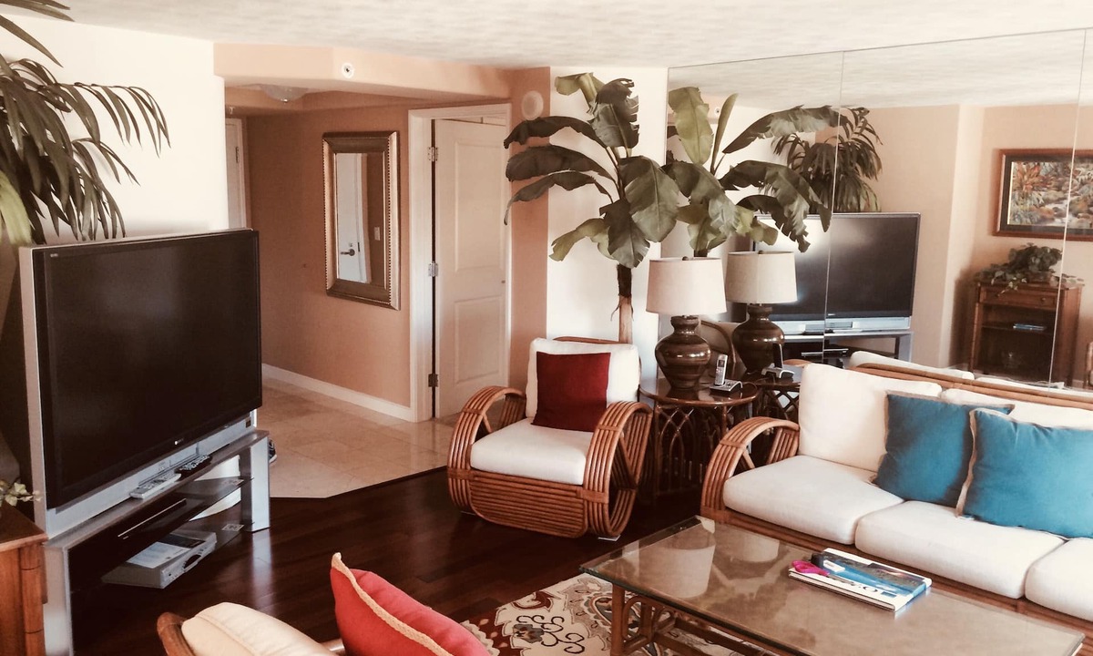 Waikiki Condo | Elegant Windsor Waikiki Condo