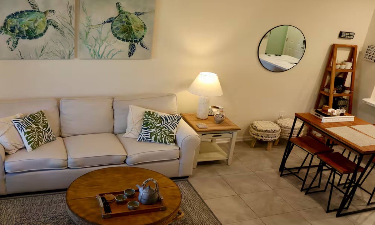 Yulee House | Entire Townhome Minutes from Beach and Airport