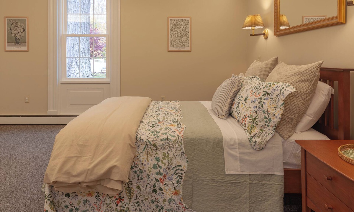 Newcastle Bed & Breakfast | Experience comfort and elegance in The Nobel Estate Suite,