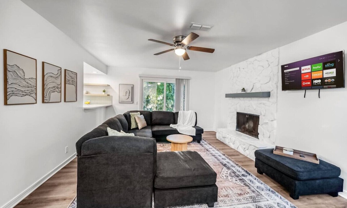 Jacksonville House | Explore Culture, Relax on Private Patio, Pet Haven