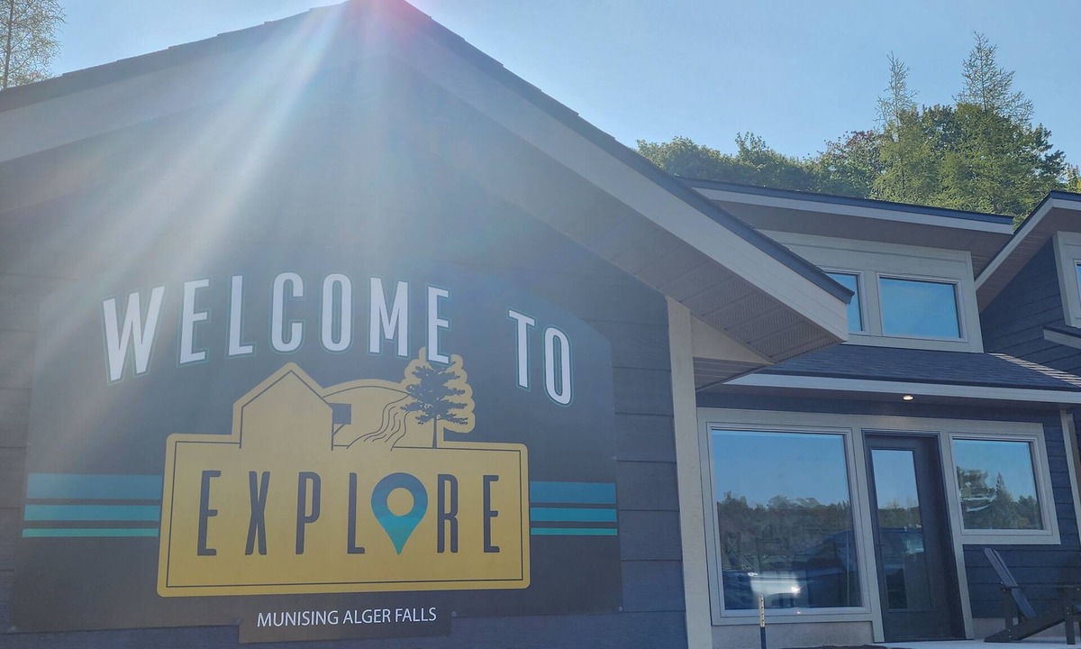 Munising Ski Chalet | EXPLORE Munising Studio Suite 106