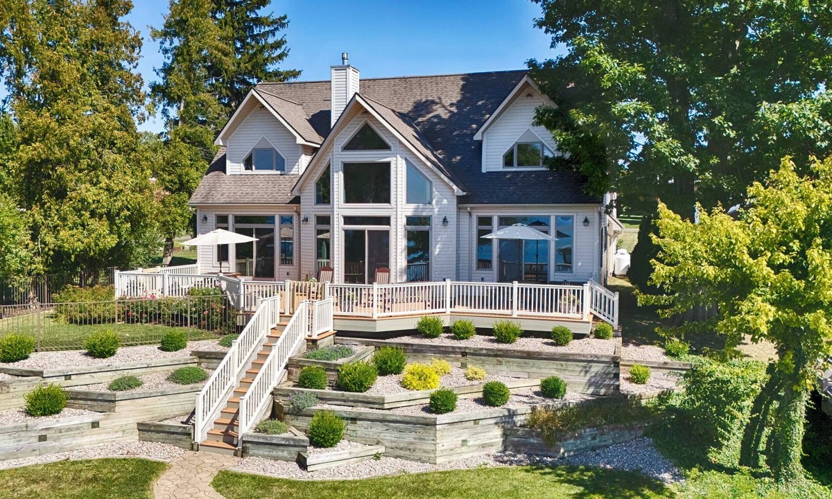 Town of Varick Cottage | Five Gates: Lakeside Paradise! Seneca Lake Luxury Home!