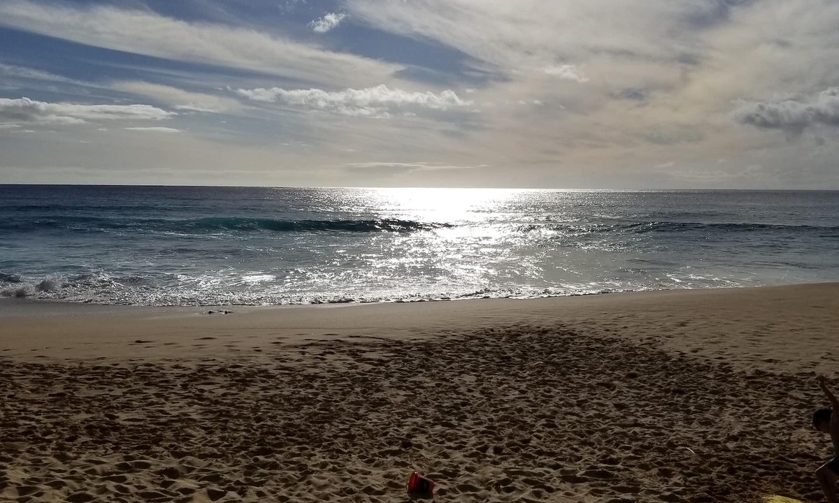 Makaha House | Gorgeous Beach Front Home with Amazing Sunsets